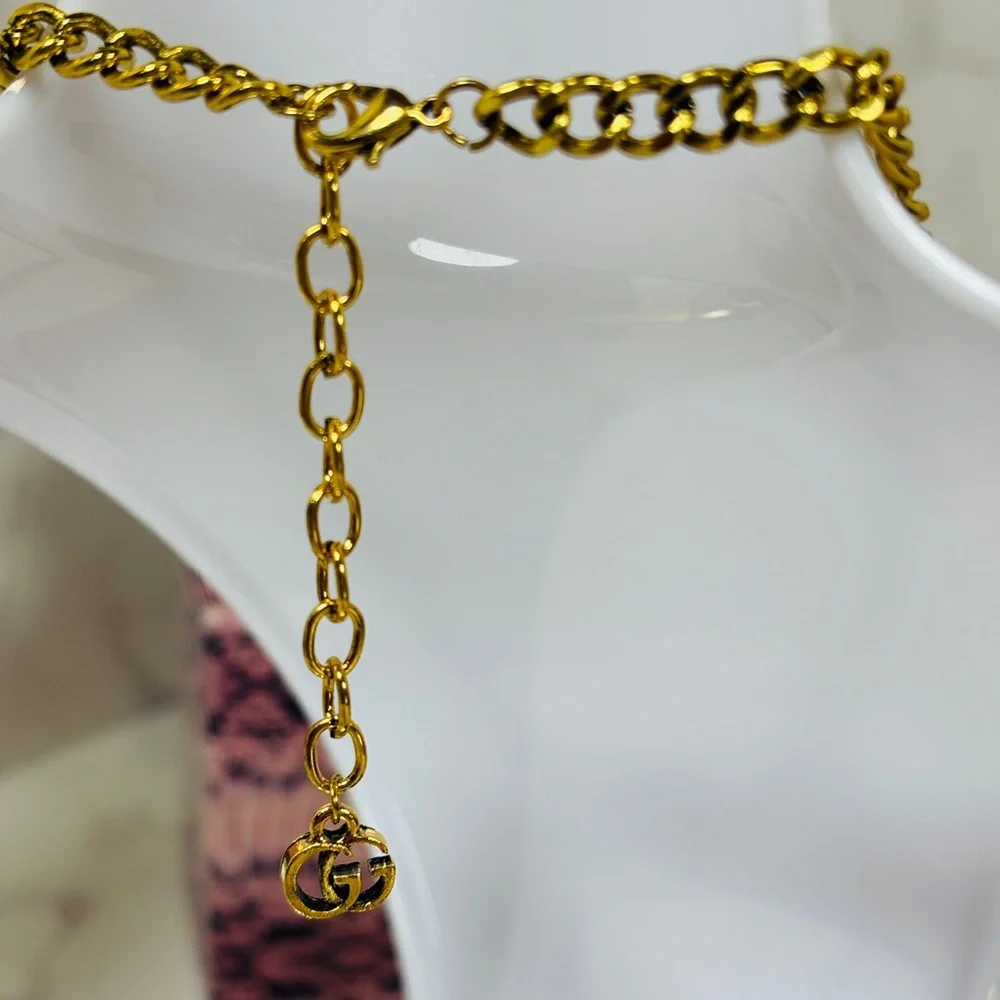 A-1FN-06 NECKLACE: Vintage Style Golden Necklace w/Pearl Accents, NWOT
